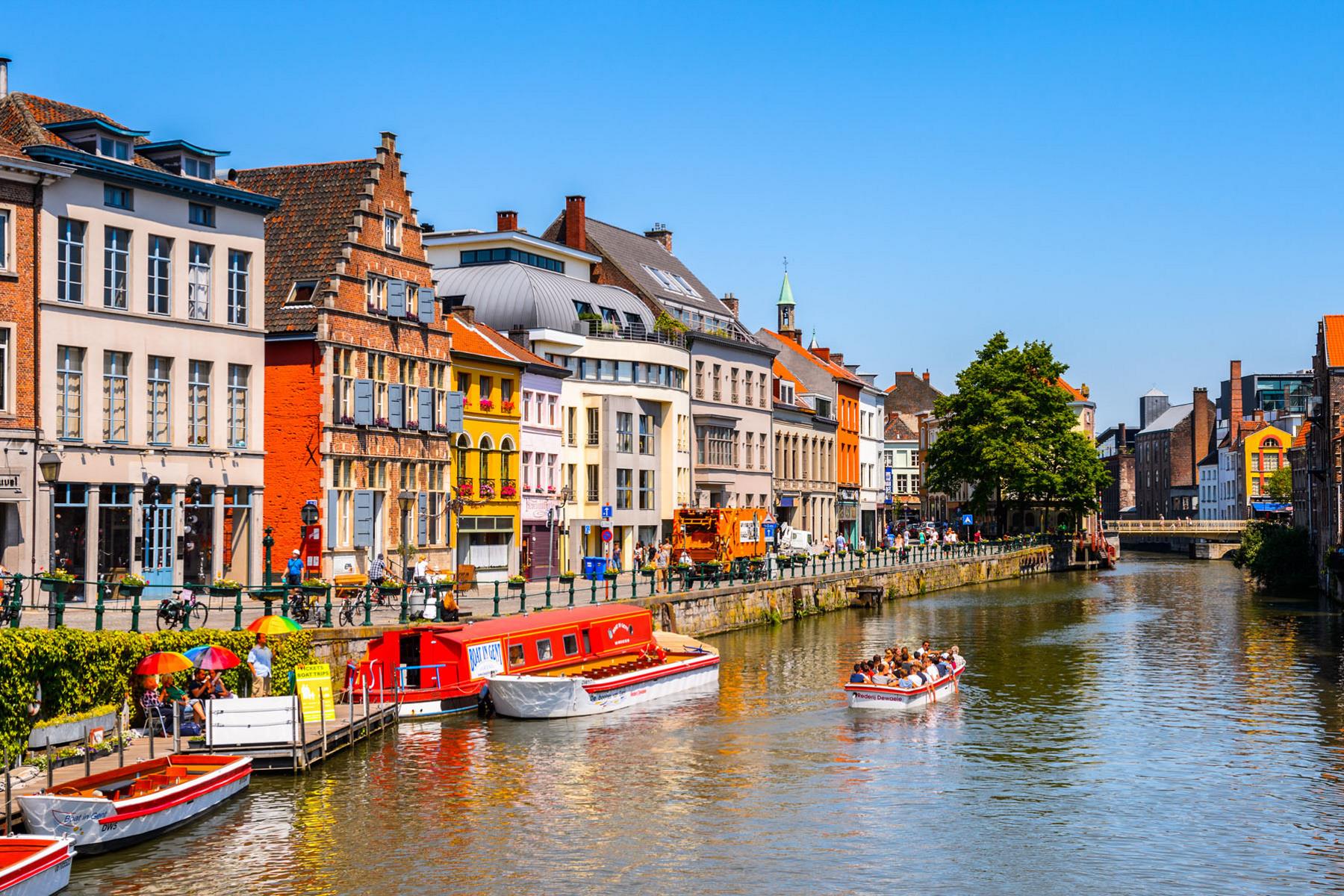 BRUSSELS - AMSTERDAM-AD2023-077-3