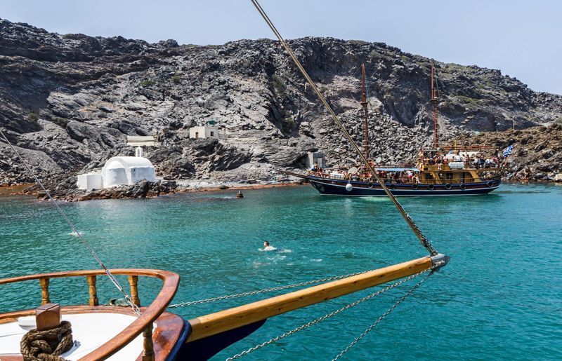 Caldera & Oia Sunset Boat Tour-AD2023-033-7