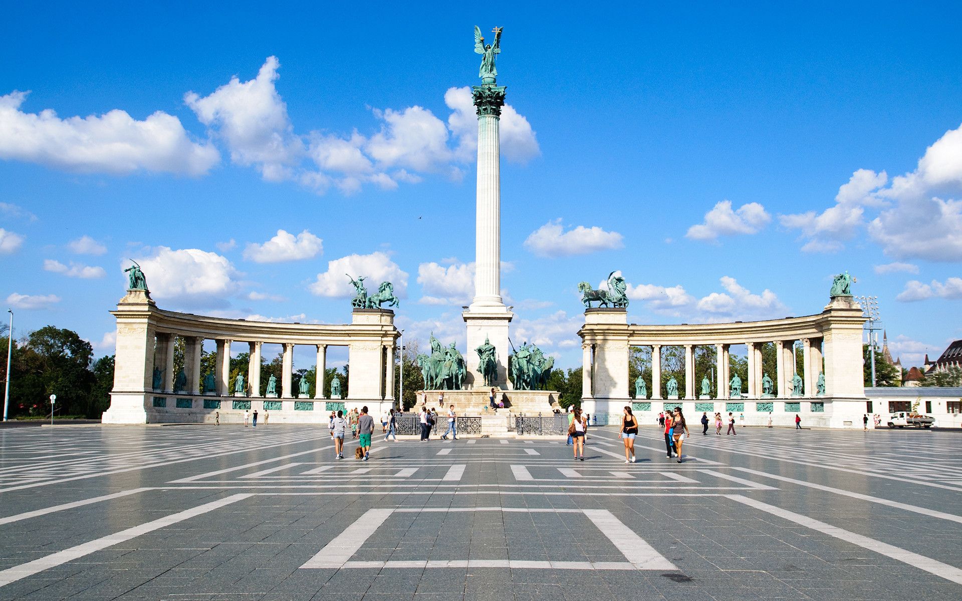 Hungary-AD2023-014-4